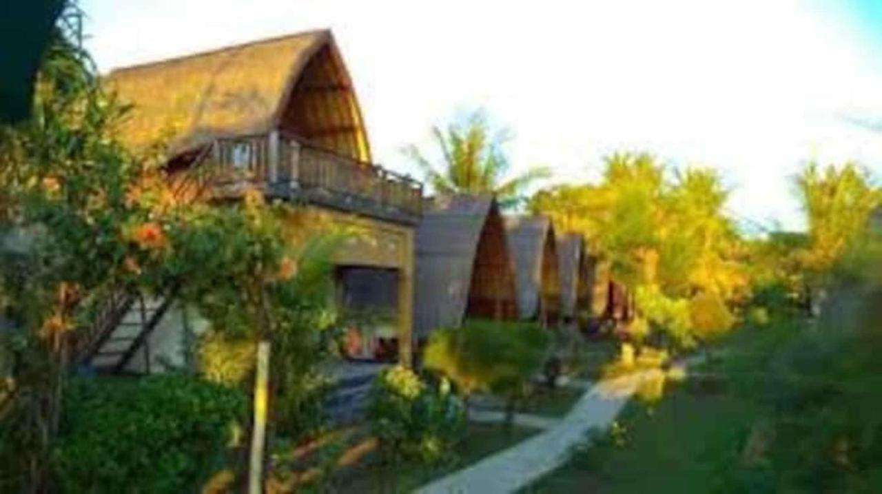 Gusung Indah Bungalow Гили-Эйр Экстерьер фото